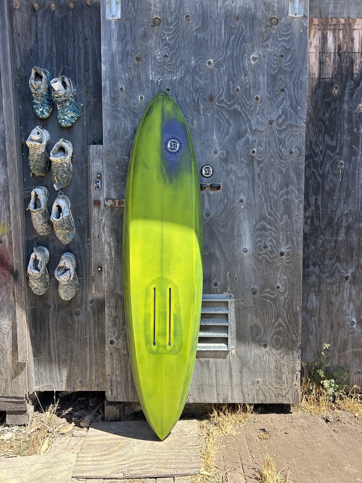 Para Wing foilboard bottom view by Vince Broglio