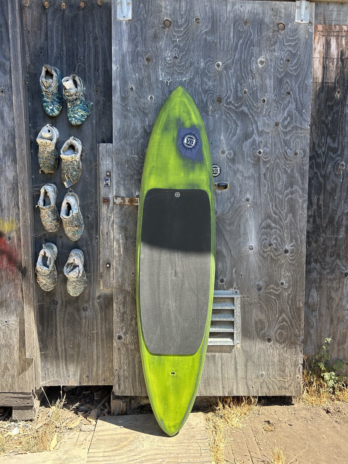 Para Wing foilboard top/deck view by Vince Broglio